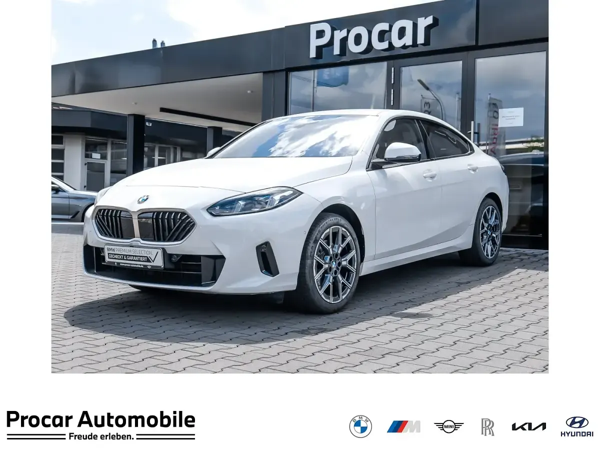 Gebraucht BMW 220 Shadowline 150 PS (110 kW) 2025 Coupé