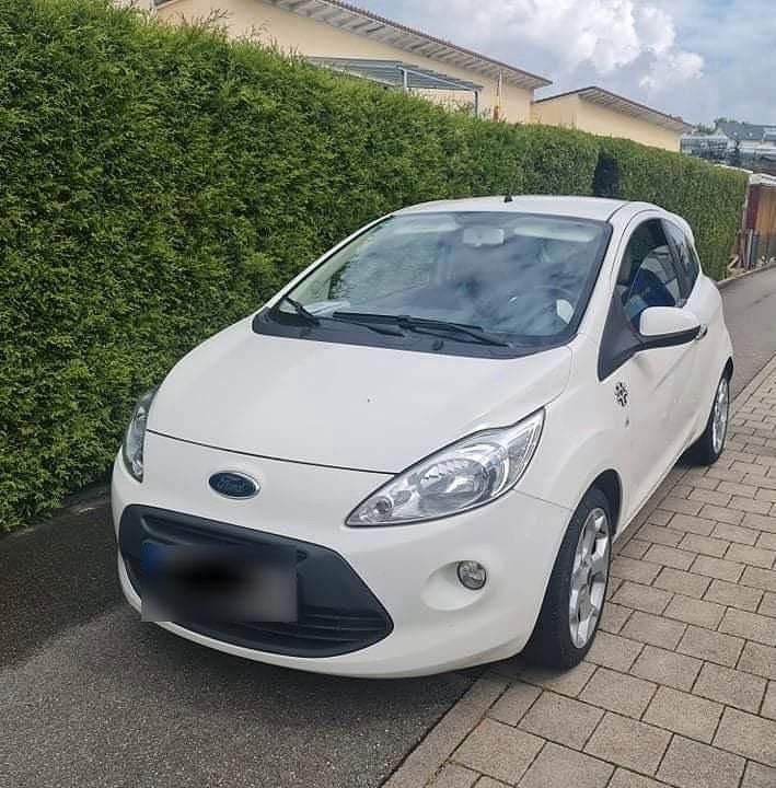 Gebraucht Ford Ka Titanium 69 PS (50 kW) 2012 Weiß Kleinwagen