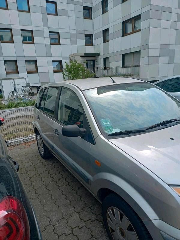 Gebraucht Ford Fusion 80 PS (58 kW) 2006 Silber Kleinwagen