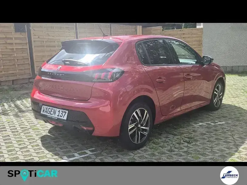Gebraucht Peugeot 208 Allure 101 PS (74 kW) 2023 Elixir rot Kleinwagen