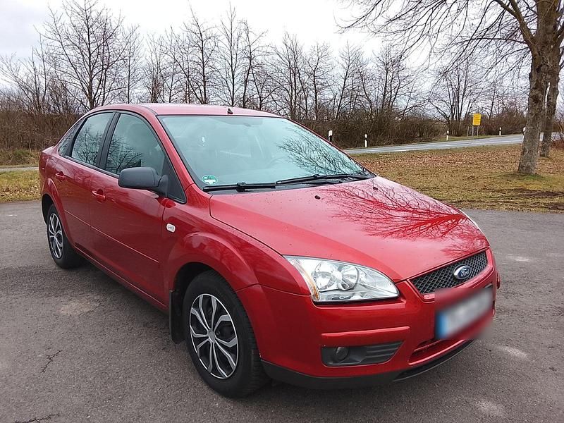 Gebraucht Ford Focus Style 109 PS (80 kW) 2007 Orange Limousine