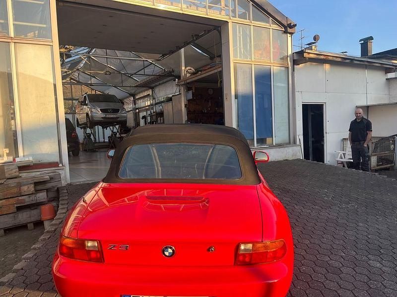 Gebraucht BMW Z3 116 PS (85 kW) 1999 Rot Cabrio