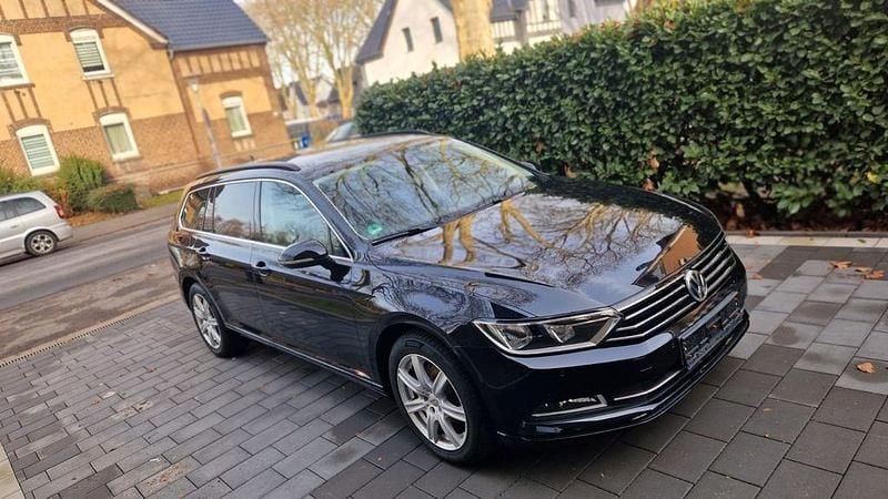 Gebraucht VW Passat Comfortline 150 PS (110 kW) 2016 Schwarz Kombi