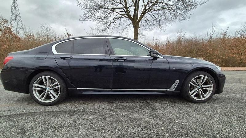 Gebraucht BMW 740 Sport Line 320 PS (235 kW) 2018 Limousine