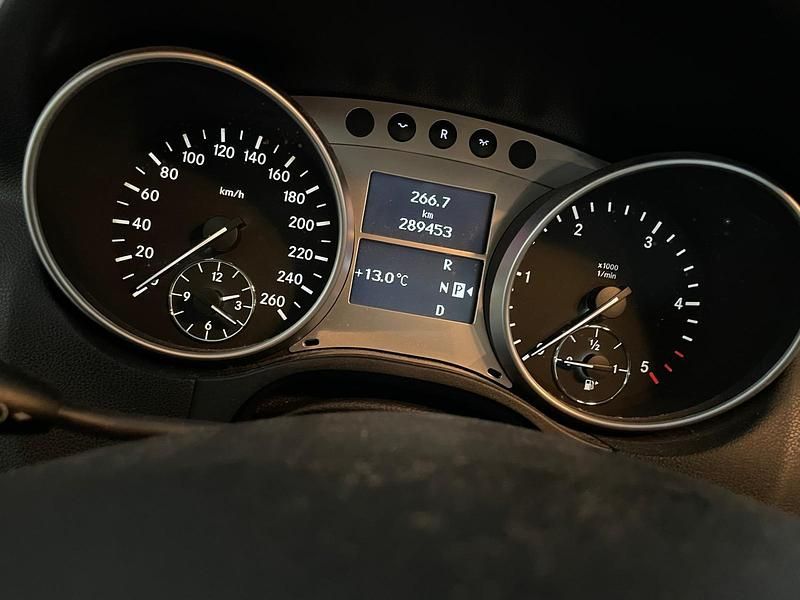 Gebraucht Mercedes ML320 224 PS (164 kW) 2008 Schwarz SUV