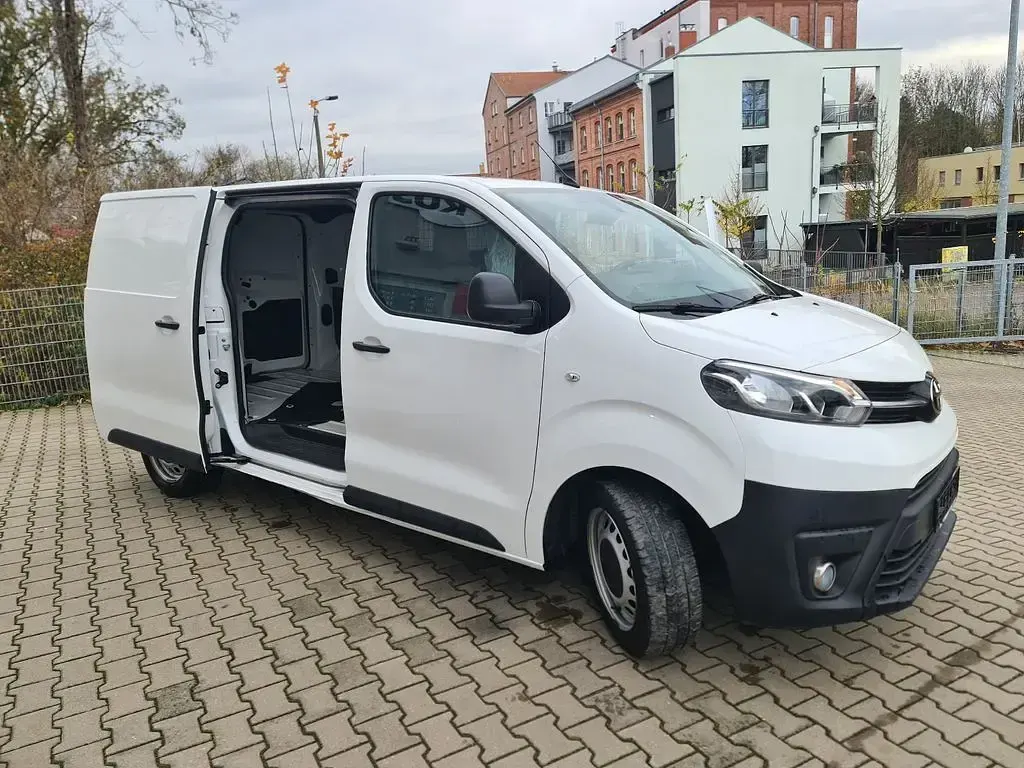 Gebraucht Toyota Proace Comfort 102 PS (75 kW) 2021 Weiß Van / Kleinbus