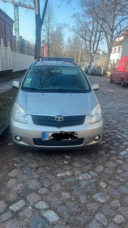 Gebraucht Toyota Corolla Verso 129 PS (94 kW) 2004 Silber Van / Kleinbus
