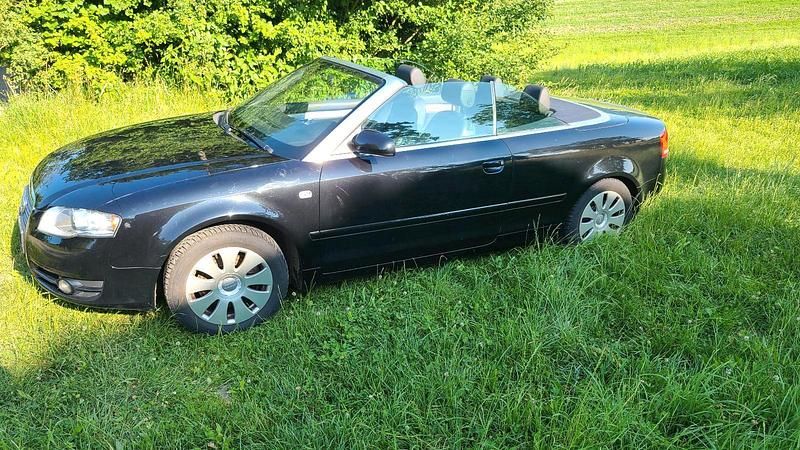 Schwarz Gebraucht 2009 Audi A4 Cabriolet Cabrio | 8.000 € (Etwas zu teuer) - Bild 1/4