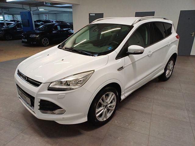 Gebraucht Ford Kuga Individual 163 PS (119 kW) 2014 Weiß SUV