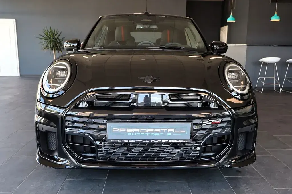 Gebraucht Mini John Cooper Works Cabriolet 163 PS (119 kW) 2025 Schwarz Cabrio
