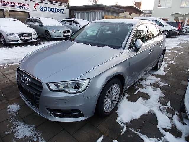 Gebraucht Audi A3 Ambiente 125 PS (91 kW) 2016 Florettsilber Kombi