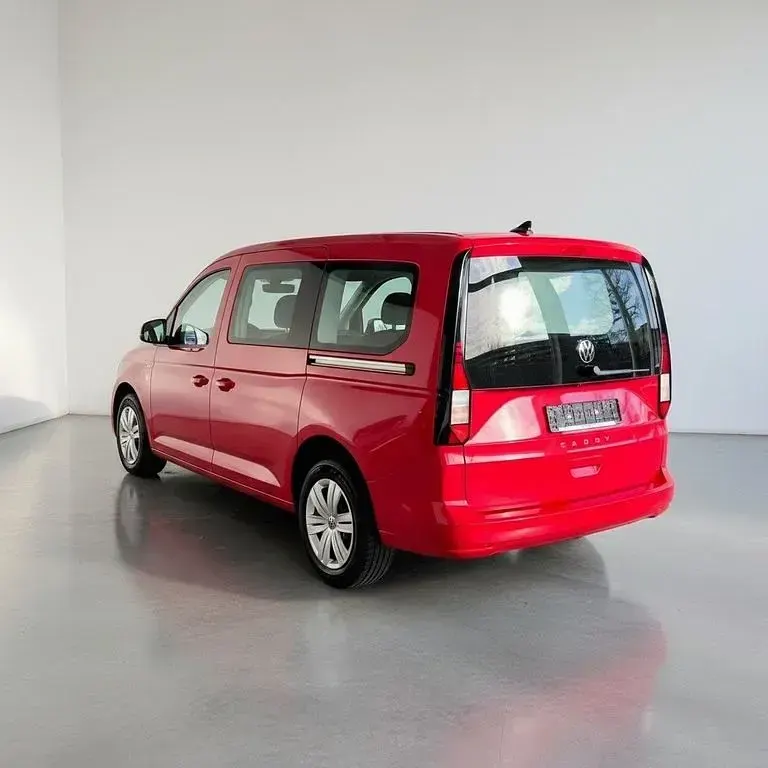 Gebraucht VW Caddy Maxi 122 PS (89 kW) 2024 Kirschrot Van / Kleinbus
