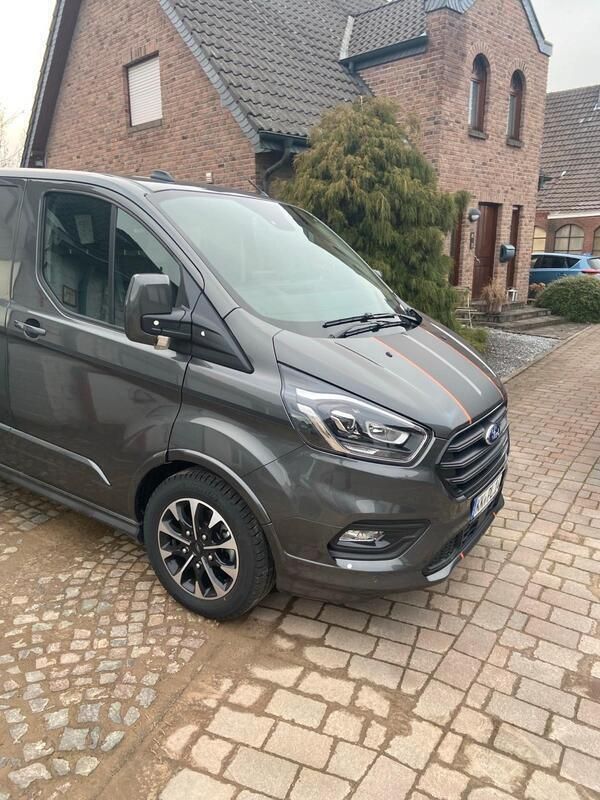 Grau Gebraucht 2020 Ford Transit Custom Sport Van / Kleinbus | 29.000 € (Guter Preis) - Bild 1/3