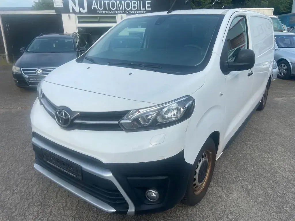 Gebraucht Toyota Proace 120 PS (88 kW) 2019 Weiß Van / Kleinbus