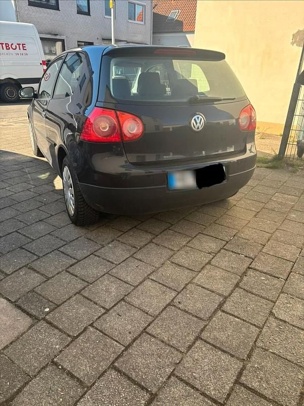 Gebraucht VW Golf V 75 PS (55 kW) 2004 Schwarz Kleinwagen
