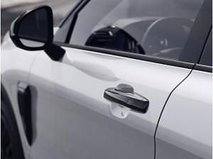 Neu Lynk & Co 01 280 PS (205 kW) 2026 Grün (mineralgrün metallic) SUV