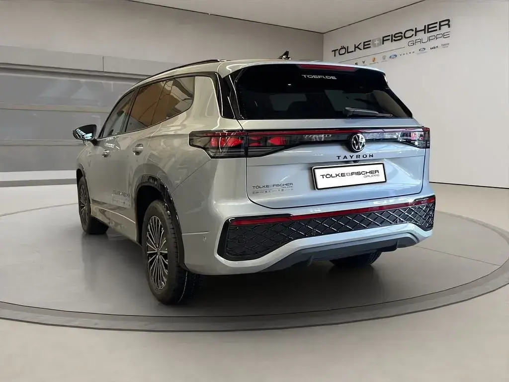 Gebraucht VW Tayron R-line 265 PS (194 kW) 2025 Silber SUV