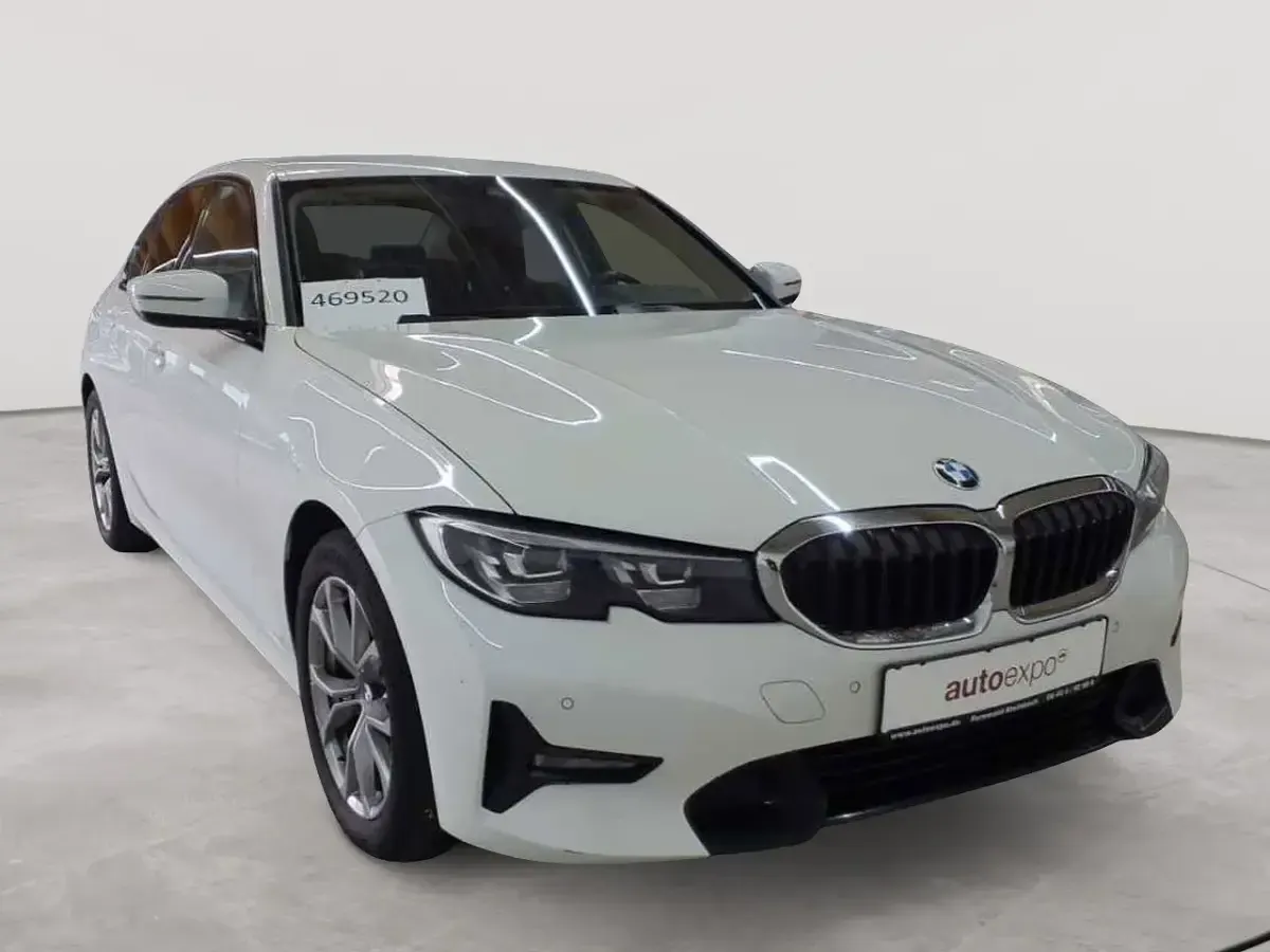 Gebraucht BMW 318 Sport Line 150 PS (110 kW) 2021 Limousine
