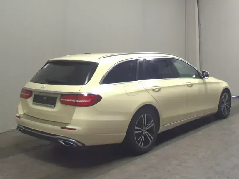 Gebraucht Mercedes E200 Avantgarde 160 PS (117 kW) 2019 Weiss Kombi
