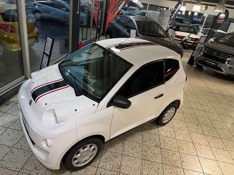 Nowe Aixam Minauto 2025 Biały Hatchback