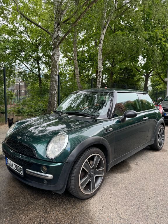 Grün Gebraucht 2004 Mini ONE Kleinwagen | 2.498 € (Teuer) - Bild 1/4