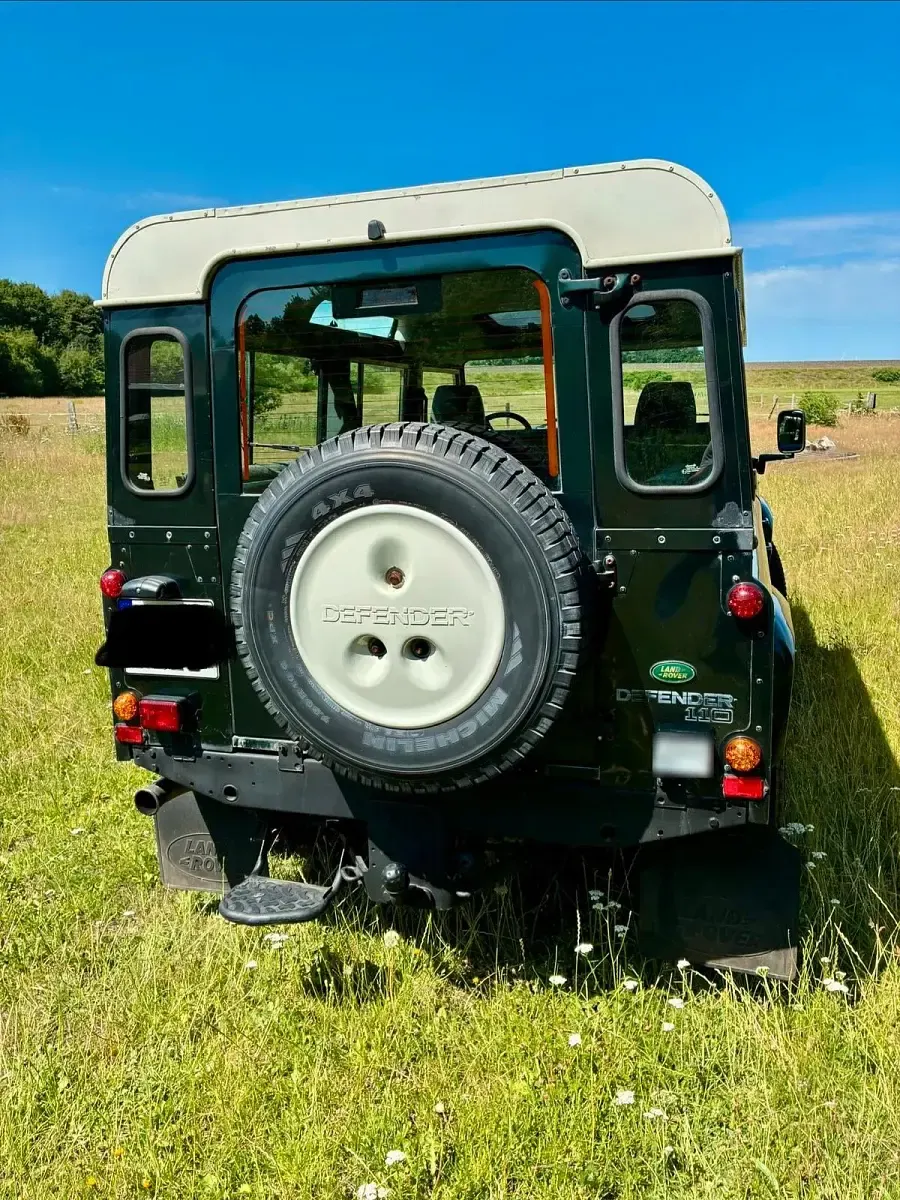 Gebraucht Land Rover Defender 122 PS (89 kW) 1999 Grün SUV