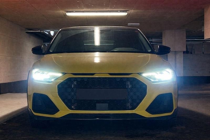 Gebraucht Audi A1 Sport 150 PS (110 kW) 2020 Gelb SUV