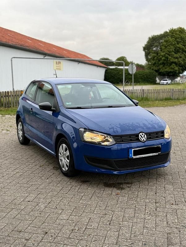 Blau Gebraucht 2010 VW Polo Kleinwagen | 2.500 € (Fairer Preis) - Bild 1/4