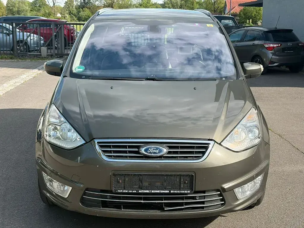 Używany Ford Galaxy Titanium 140 KM (102 kW) 2014 Brązowy Minivan