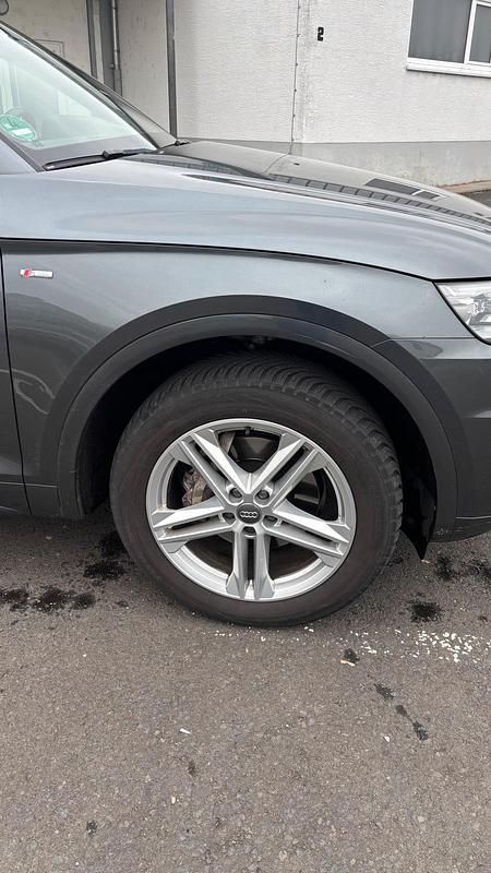 Gebraucht Audi Q5 S-Line 163 PS (119 kW) 2019 Grau SUV