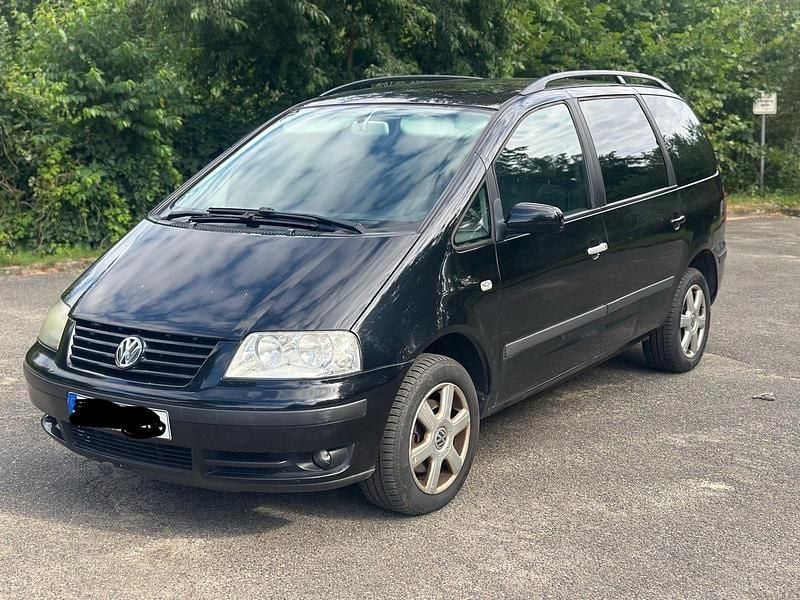 Schwarz Gebraucht 2002 VW Sharan Van / Kleinbus | 990 € (Superpreis) - Bild 1/4