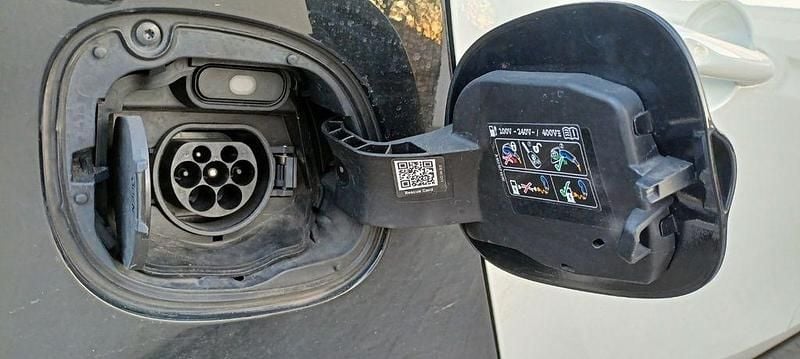 Gebraucht Smart ForFour Electric Drive 60 kW (82 PS) 2018 Weiß Limousine