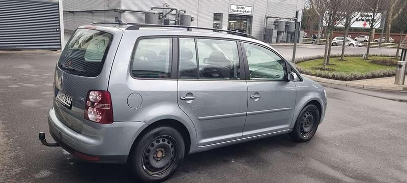 Gebraucht VW Touran 105 PS (77 kW) 2007 Van / Kleinbus