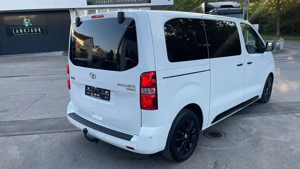 Gebraucht Toyota Proace Verso Executive 177 PS (130 kW) 2020 Weiß Kombi