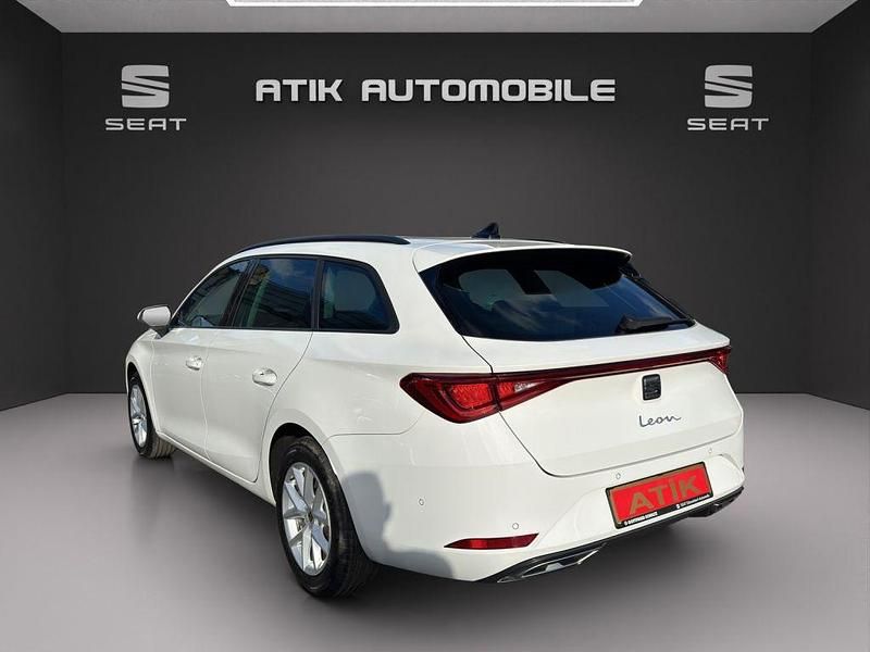 Gebraucht Seat Leon Style 150 PS (110 kW) 2021 Candy weiss (metallic) Kombi