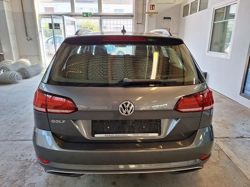 Gebraucht VW Golf VII Comfortline 150 PS (110 kW) 2017 Grau Kombi