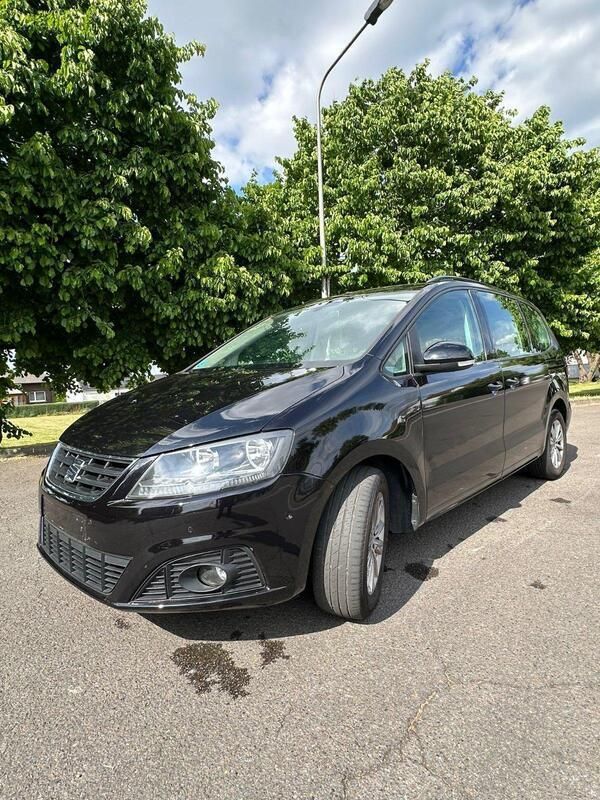 Schwarz Gebraucht 2016 Seat Alhambra Style Plus Van / Kleinbus | 16.999 € (Superpreis) - Bild 1/4