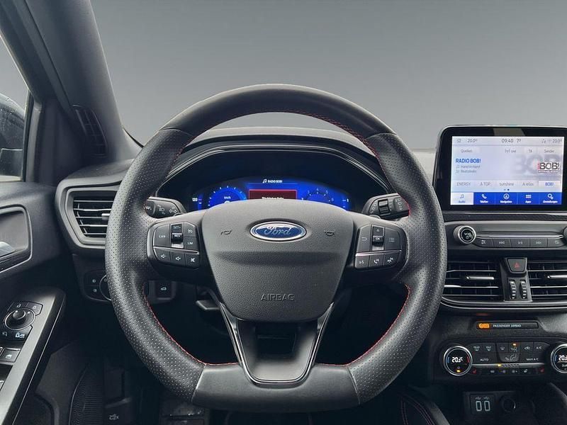 Gebraucht Ford Focus ST-Line X 182 PS (133 kW) 2021 Schwarz Limousine