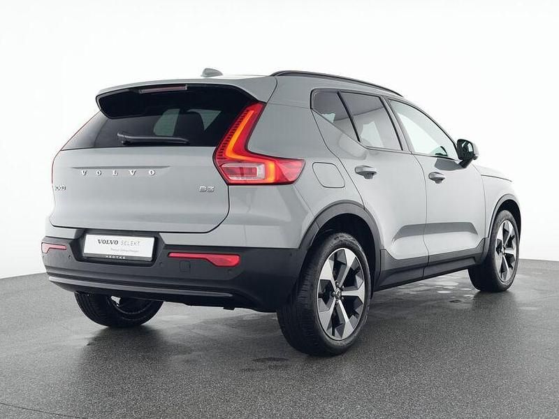 Gebraucht Volvo XC40 Plus 163 PS (119 kW) 2025 Grau SUV
