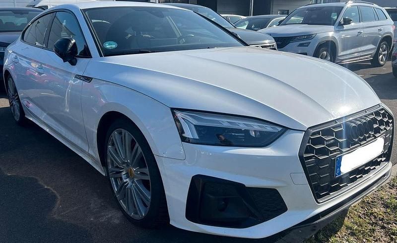 Gebraucht Audi A5 Sportback Competition 204 PS (150 kW) 2022 Weiß Kleinwagen