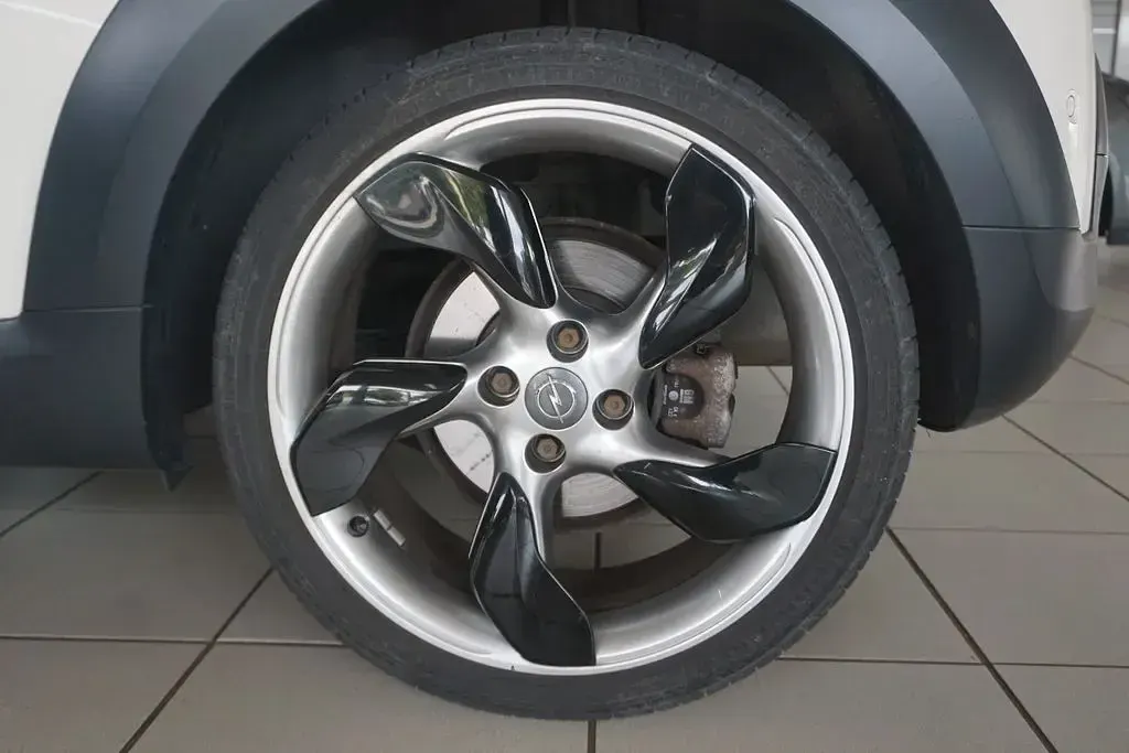 Gebraucht Opel Adam Rocks Rocks 116 PS (85 kW) 2015 Weiß Kleinwagen