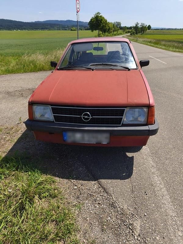 Rot Gebraucht 1982 Opel Kadett Kombi | 1.400 € - Bild 1/4