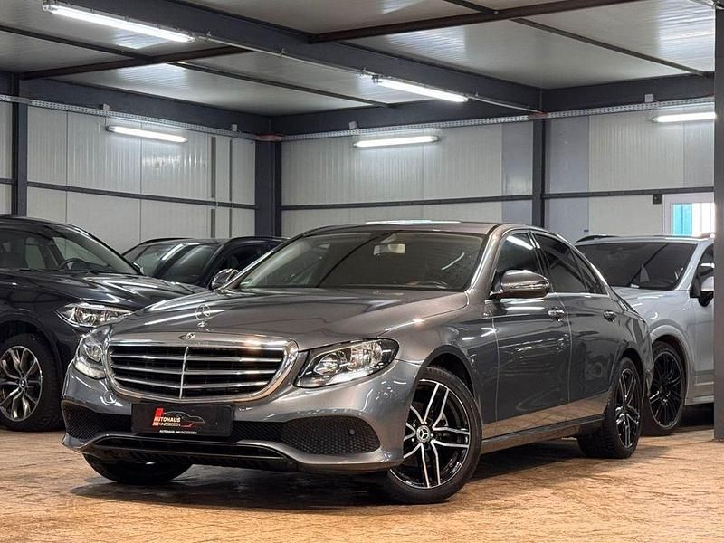Gebraucht Mercedes E220 194 PS (142 kW) 2016 Grau Limousine