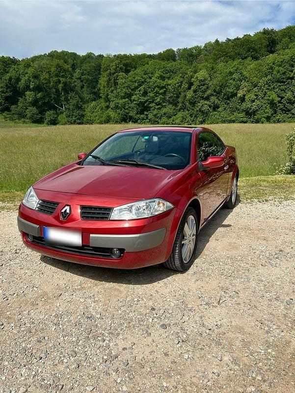 Gebraucht Renault Mégane Cabriolet 135 PS (99 kW) 2005 Rot Cabrio