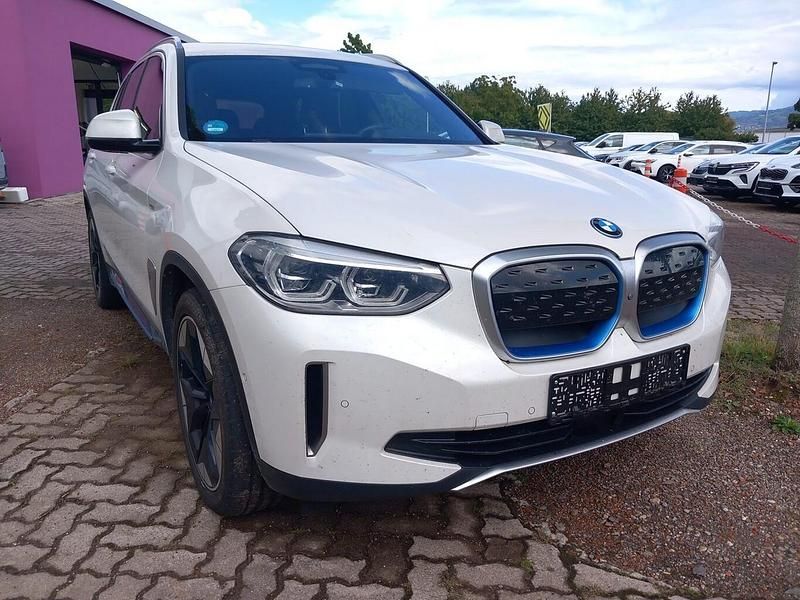 Gebraucht BMW iX3 Impressive 210 kW (286 PS) 2021 Metallic SUV