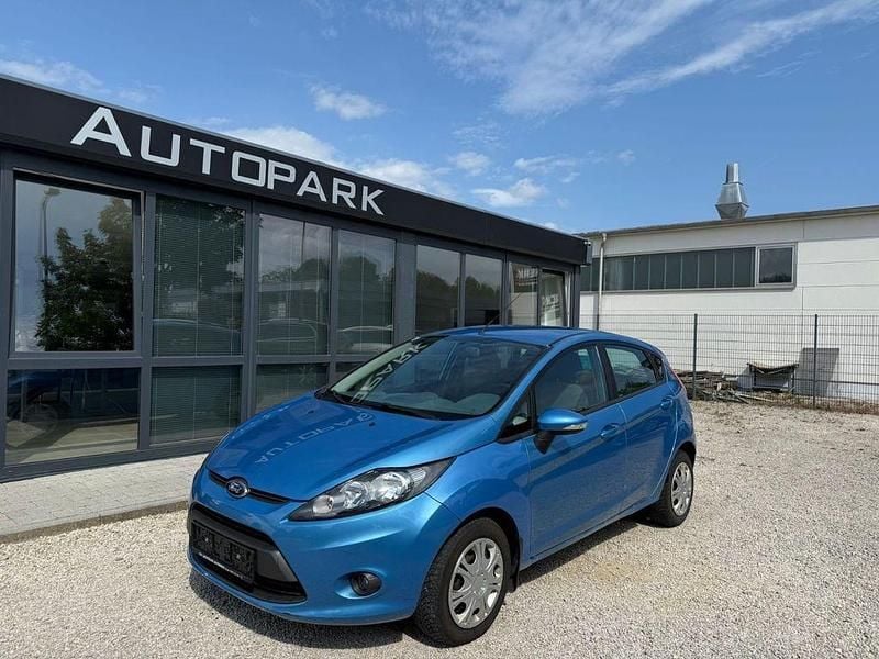 Blau Gebraucht 2010 Ford Fiesta Trend Kleinwagen | 1.990 € (Guter Preis) - Bild 1/4