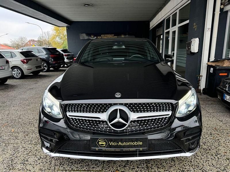 Gebraucht Mercedes GLC250 211 PS (155 kW) 2019 Schwarz Coupé