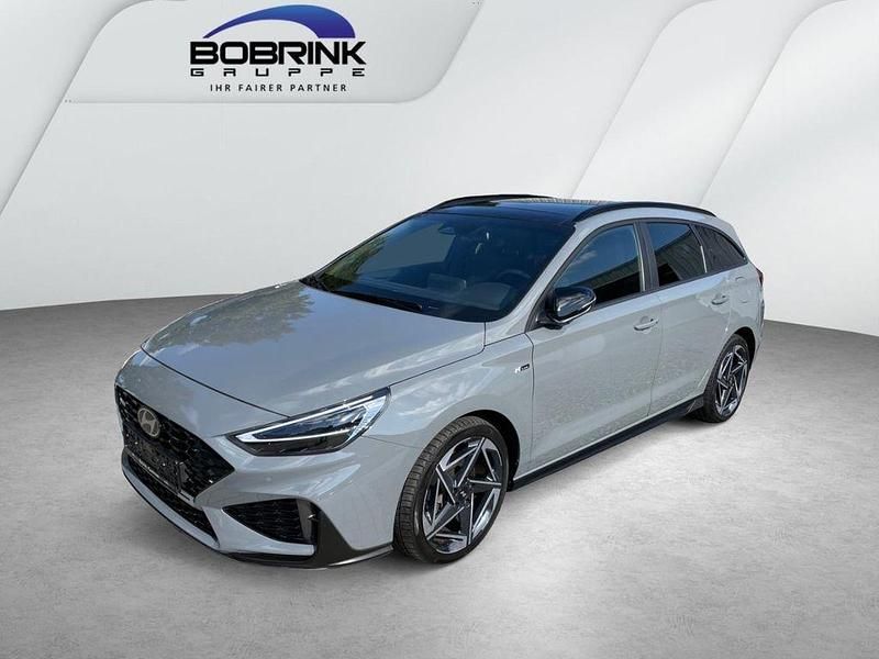 Grau Gebraucht 2025 Hyundai i30 N Line Limousine | 26.490 € (Fairer Preis) - Bild 1/4