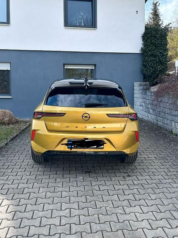 Gebraucht Opel Astra Edition 131 PS (96 kW) 2025 Gold Limousine