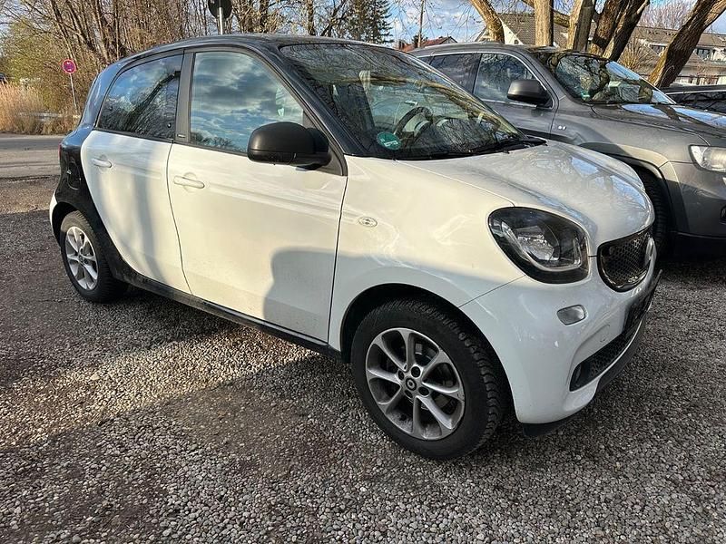 Gebraucht Smart ForFour 71 PS (52 kW) 2017 Schwarz Kleinwagen